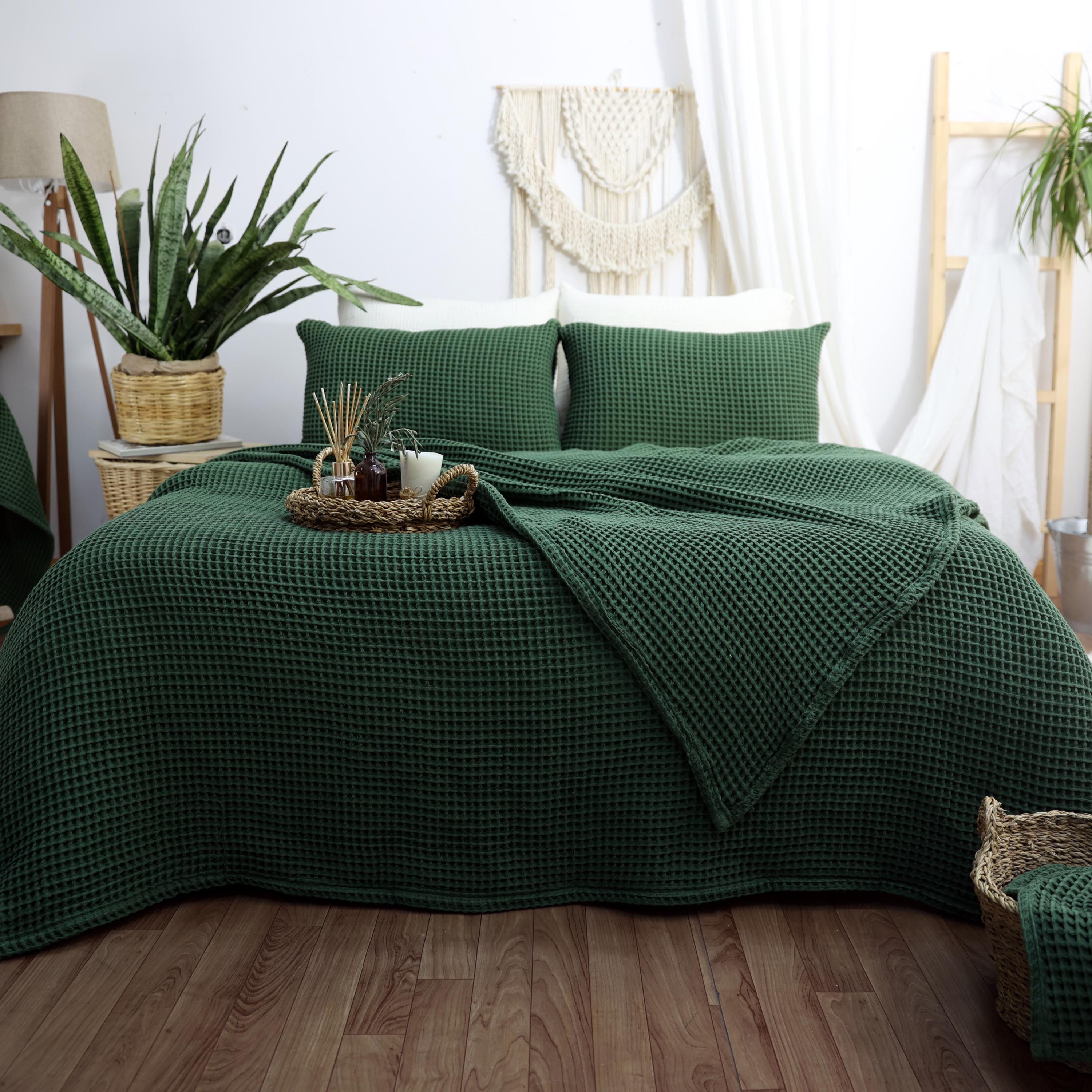Royal Green Organic Cotton Waffle Bed Cover: Turkish Blanket